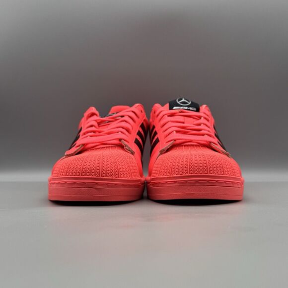 Athletic_Shoes